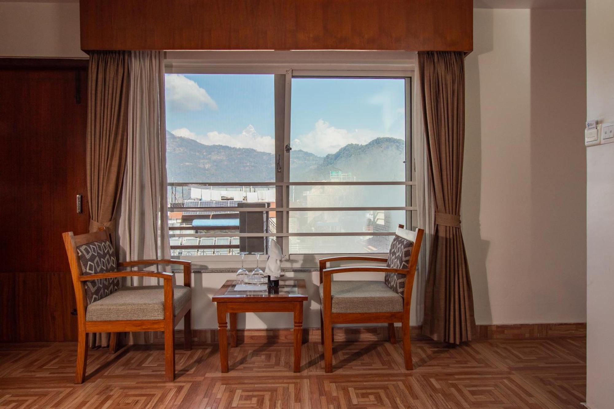 Mount View Pokhara Hotell Eksteriør bilde