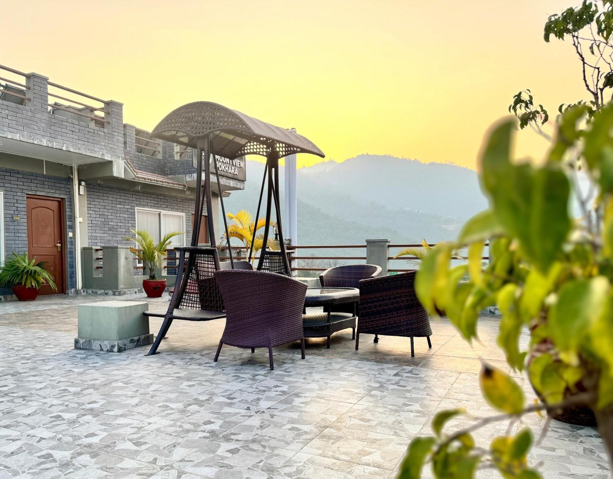 Mount View Pokhara Hotell Eksteriør bilde