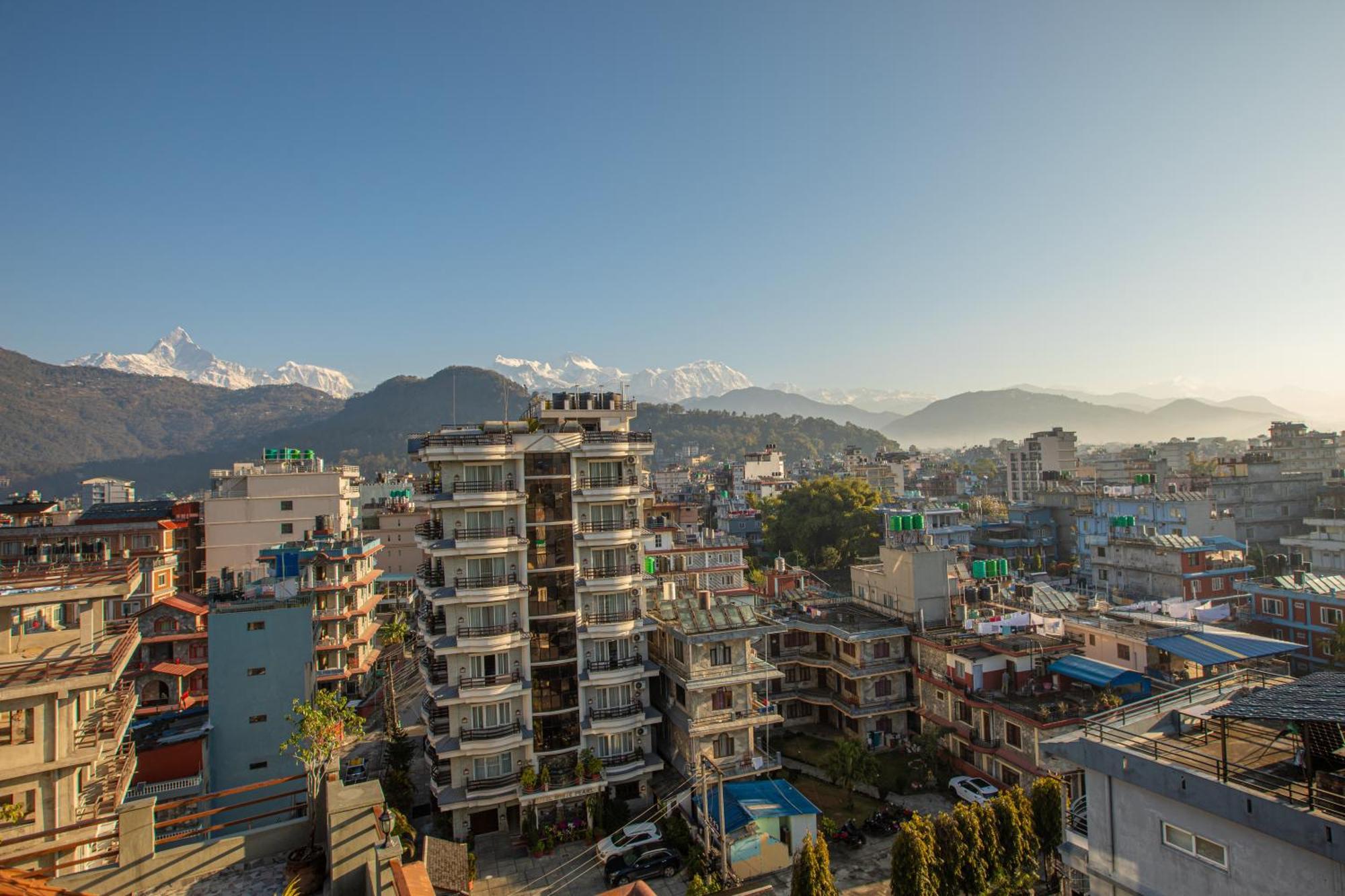 Mount View Pokhara Hotell Eksteriør bilde